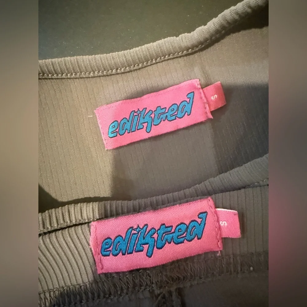 Edikted Zoella Ribbed Set - Picture 9 of 9